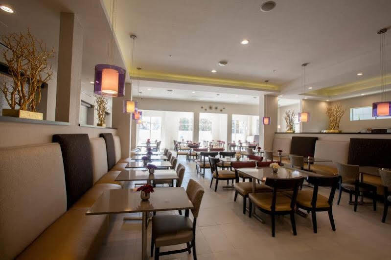Holiday Inn Express & Suites Anaheim Resort Area By Ihg Ngoại thất bức ảnh